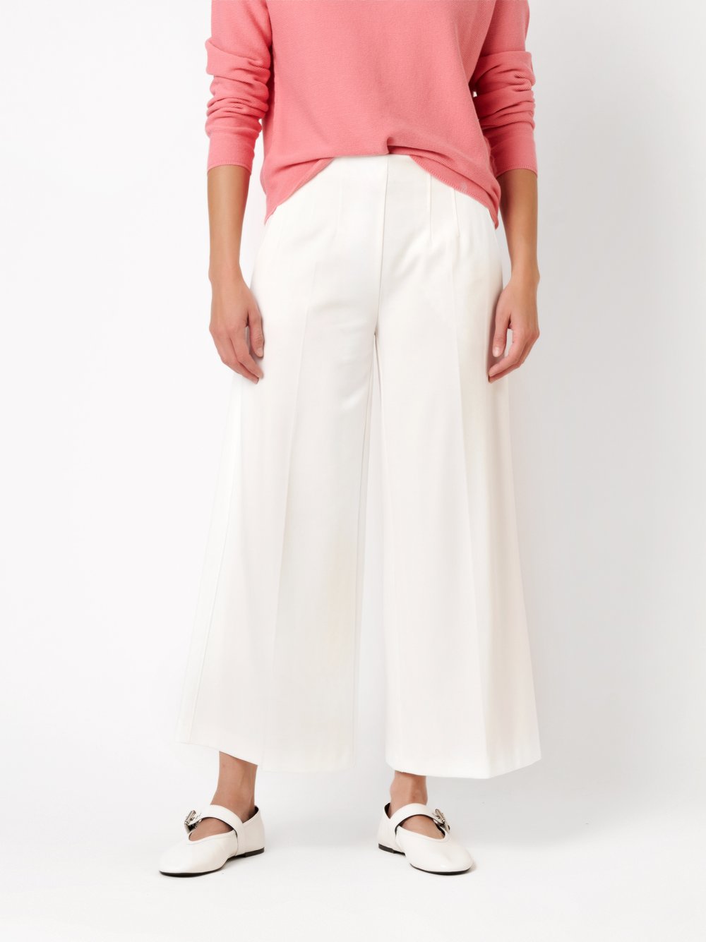 Damenhose Jenny Culotte in offwhite, Culotte aus Jersey, Frontansicht am Model getragen