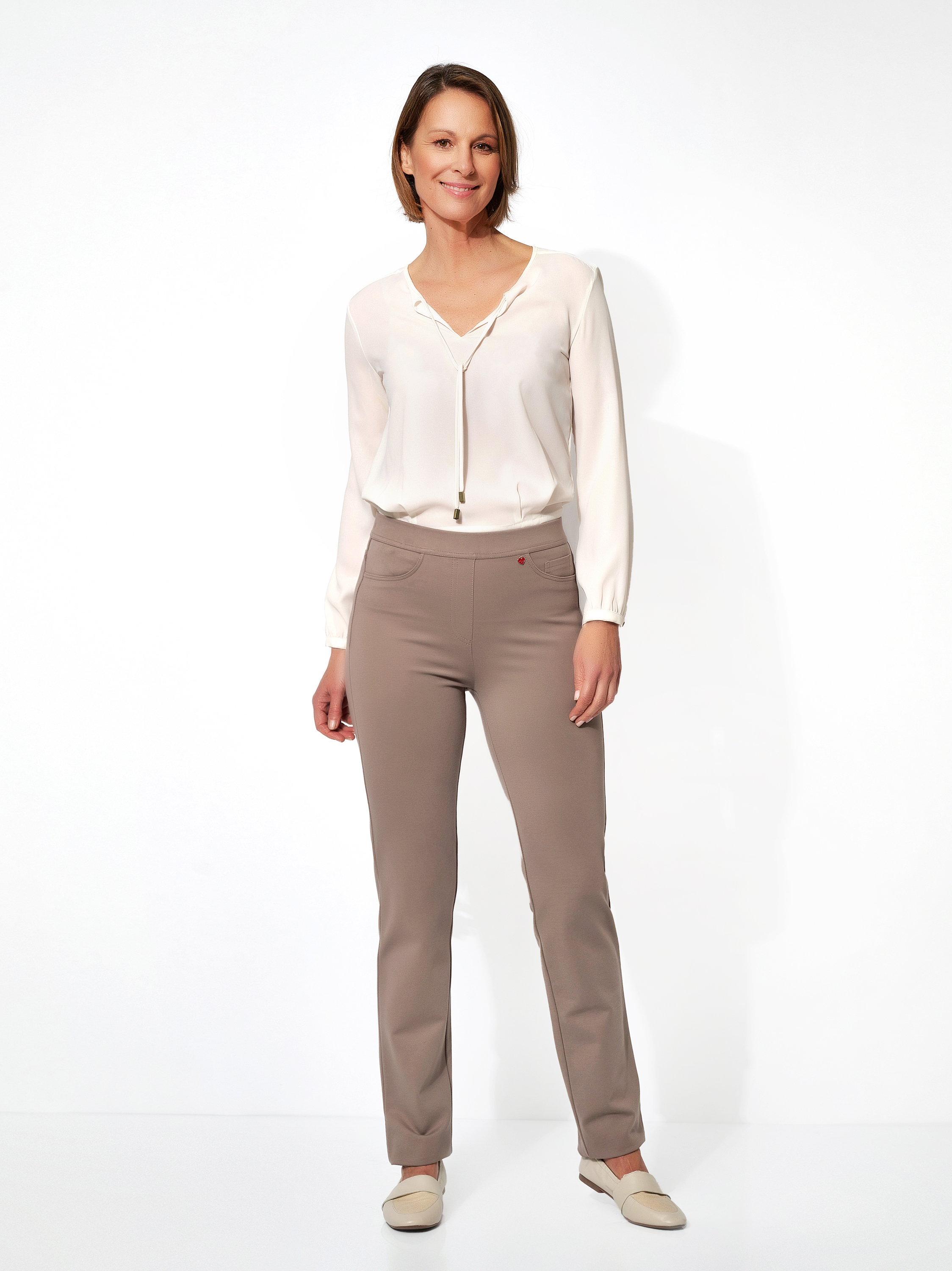 Hose Alice taupe Outfitansicht Hose Alice taupe Outfitansicht
