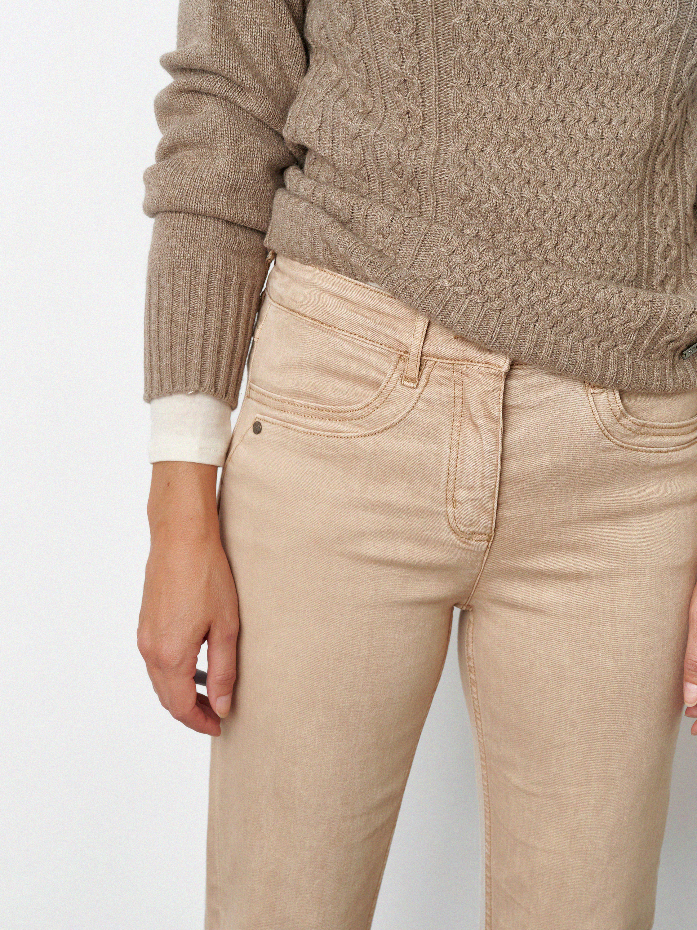 Damenjeans Be Loved in Beige, high-Waist Jeans in Colour Denim, Detailansicht