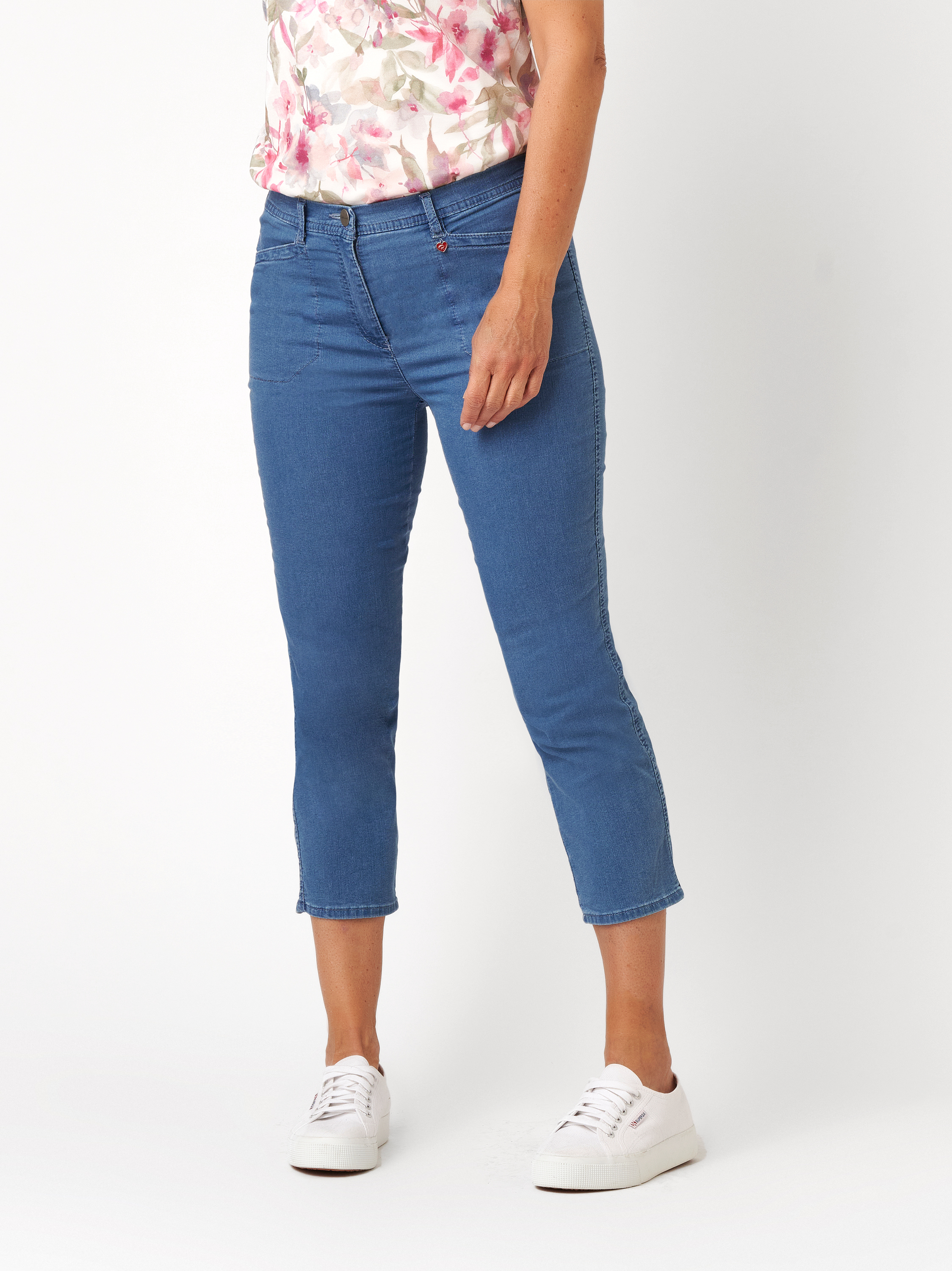 Damenhose Meine beste Freundin 3/4 in blue, 3/4-Hose mit Rahmentaschen, Outfitansicht am Model