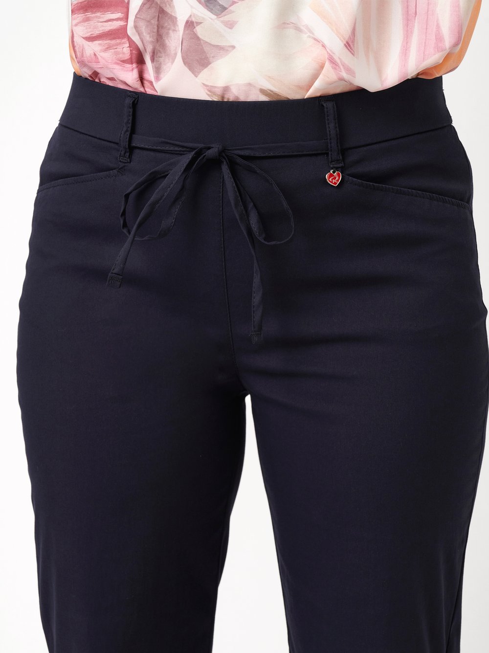 Womens trousers Scarlet Wide 3/4 in dark blue, wide-leg trousers in 3/4 length, detail view