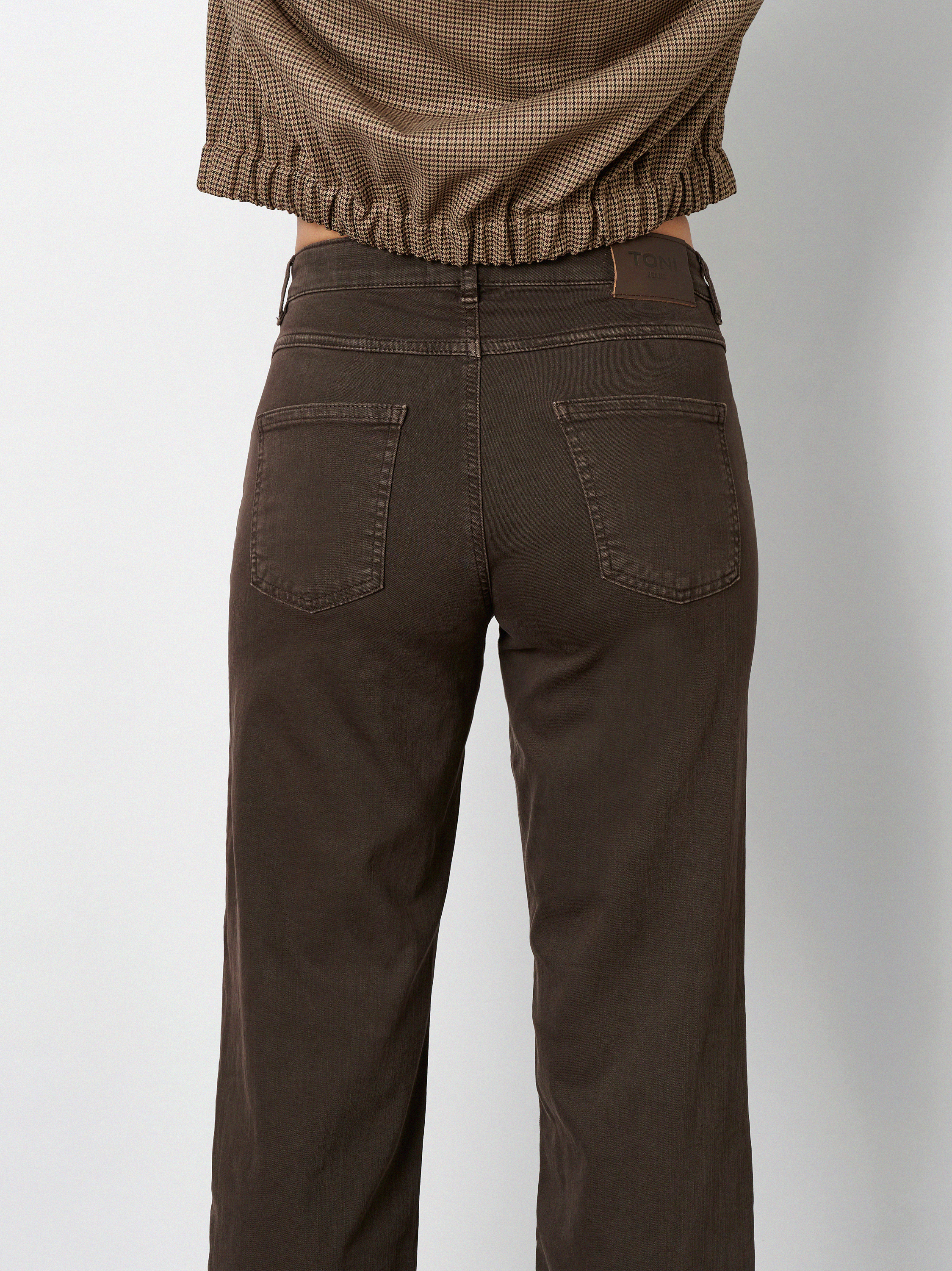 Womens jeans Liv Straight in Dark Brown, straight-fit jeans, detail view