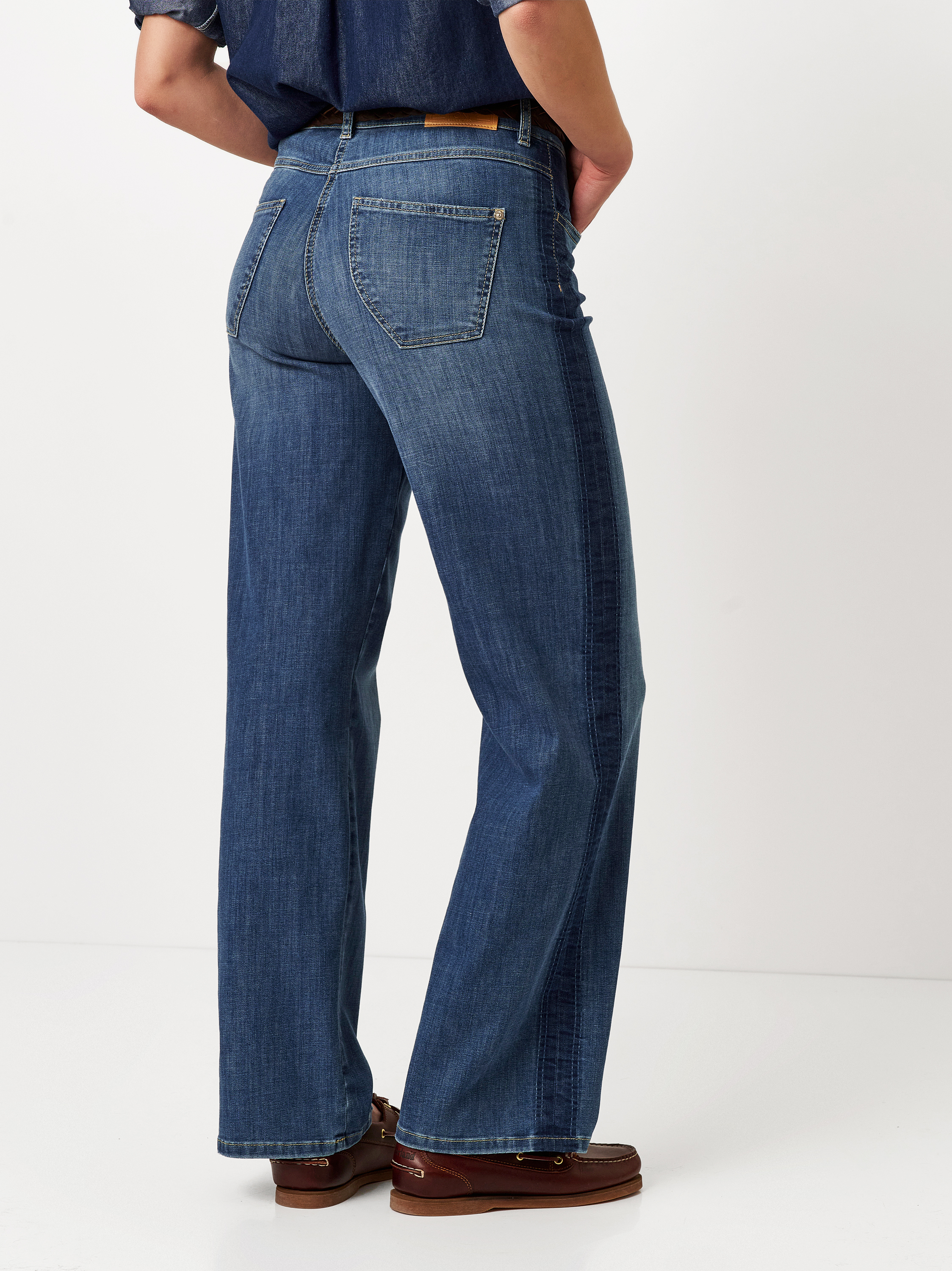 Jeans Liv mid blue Rueckansicht Jeans Liv mid blue Rueckansicht
