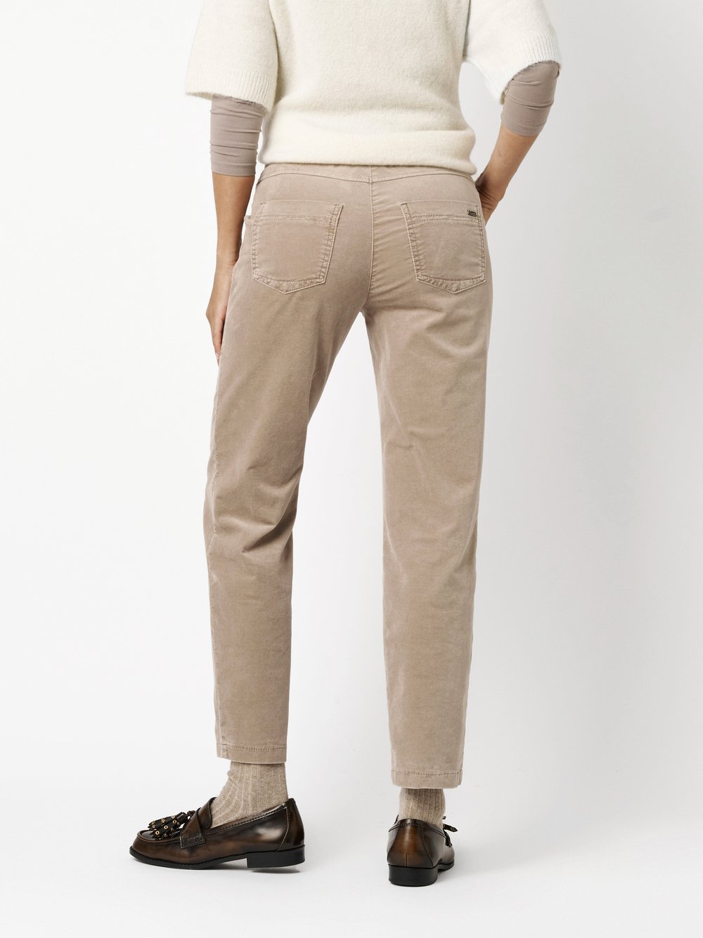 Hose Sue light brown Rueckansicht