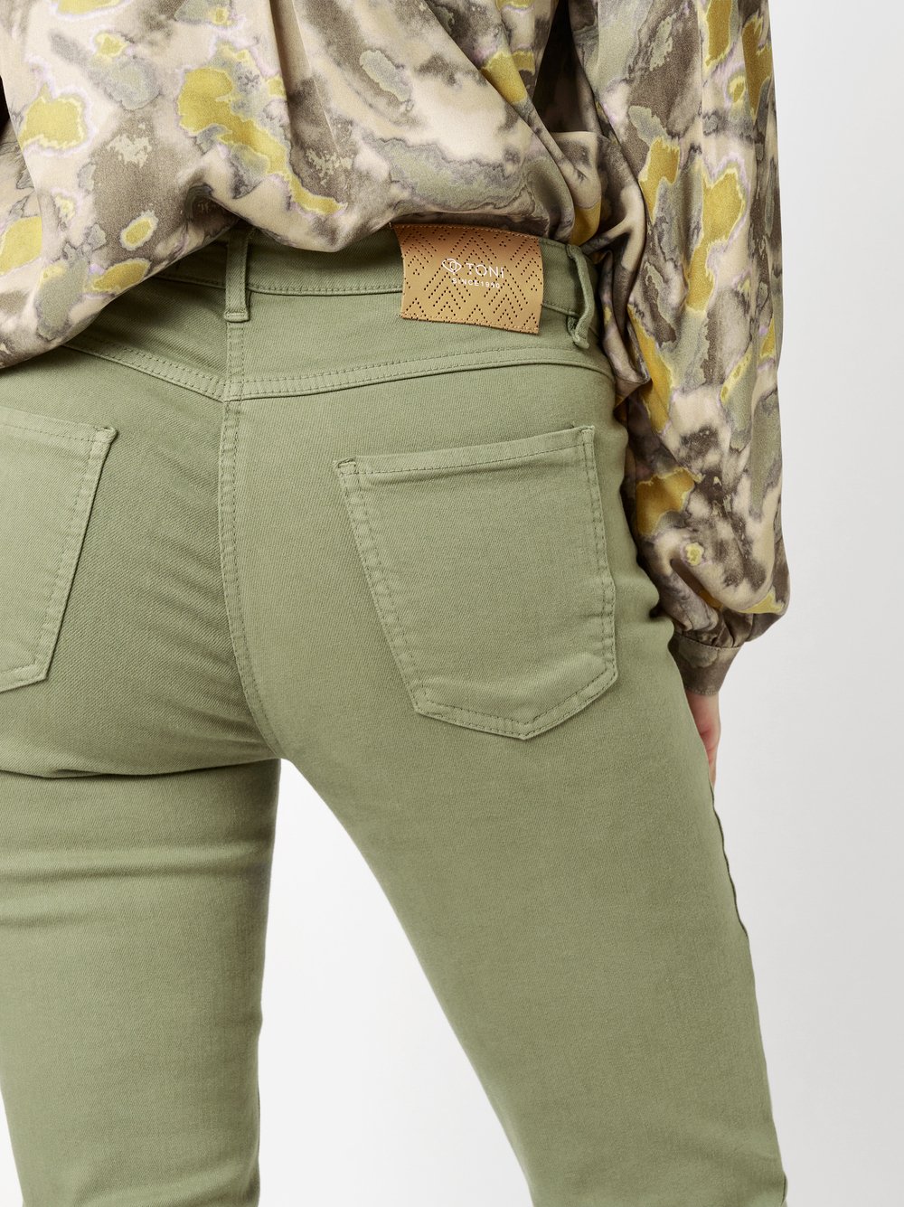 Jeans Perfect Shape khaki Detailansicht