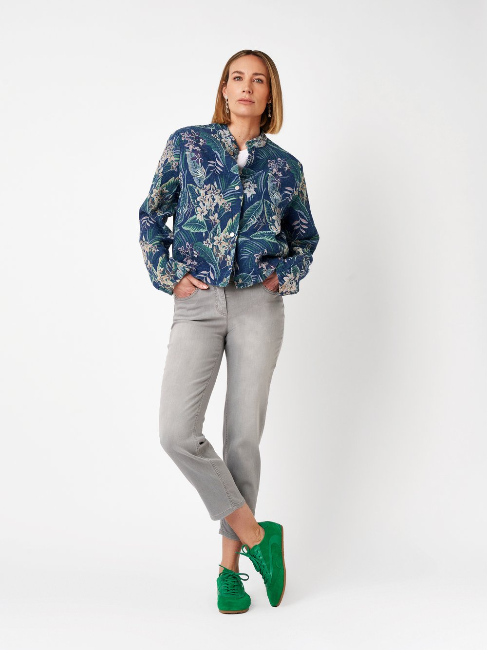 Damenjeans Perfect Shape 7/8 in grey, 7/8-Jeans mit Shapingeffekt, Outfitansicht am Model