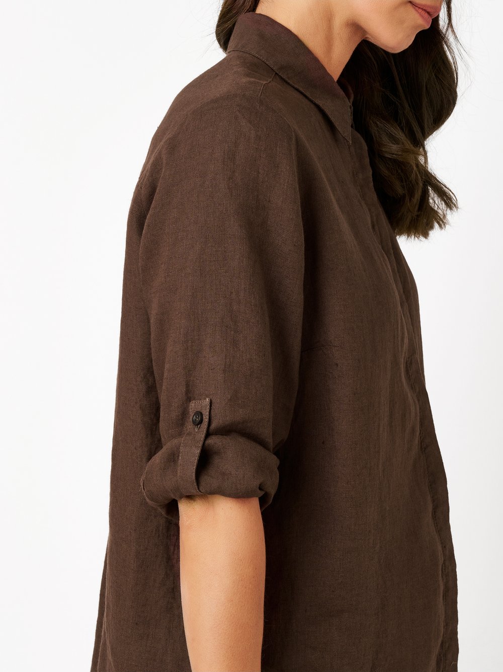 Womens blouse Clay in dark brown, relaxed linen shirt, detail view