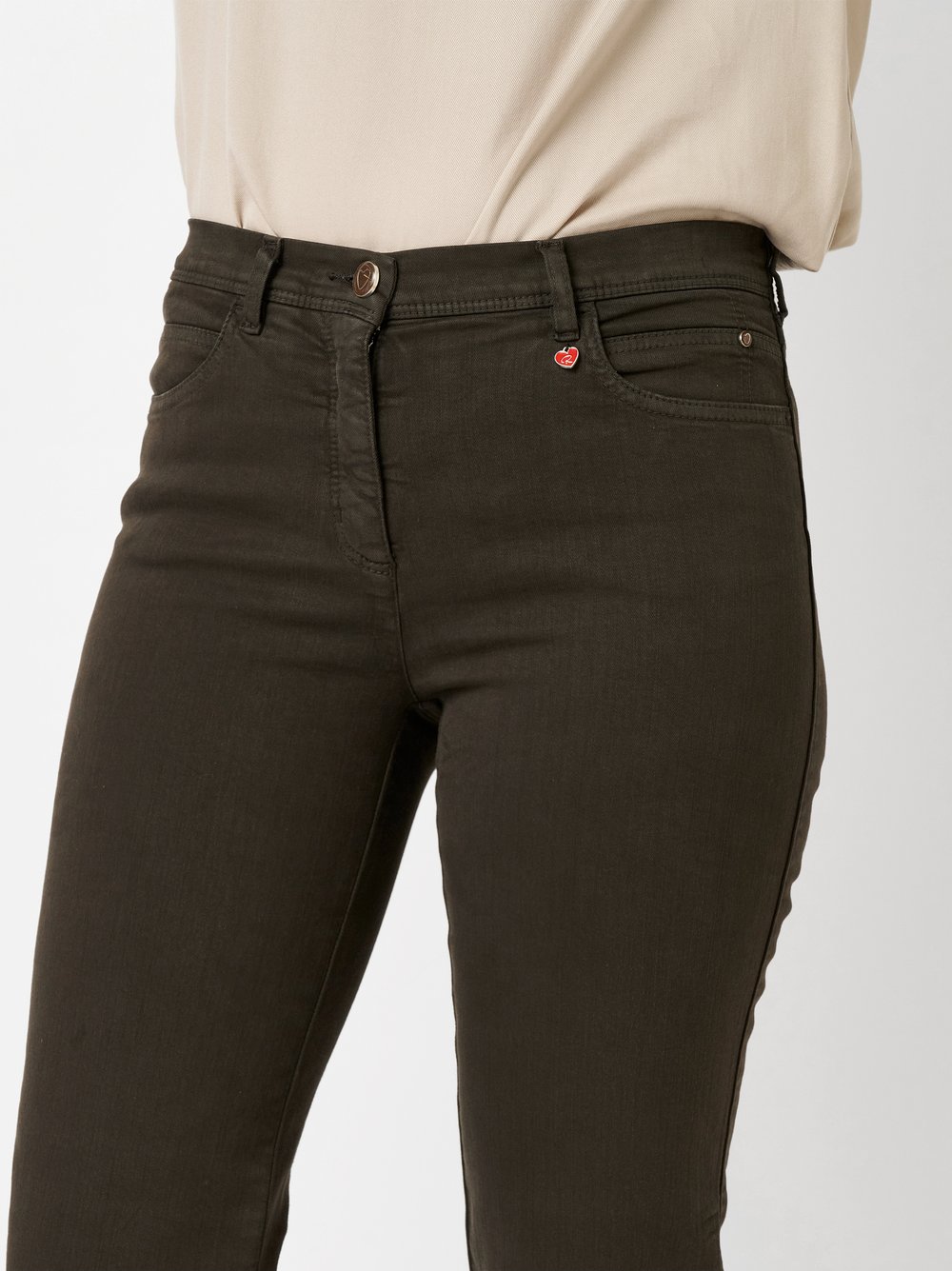 Damenjeans Meine beste Freundin in Dunkelbraun, straight-Fit Jeans, Detailansicht