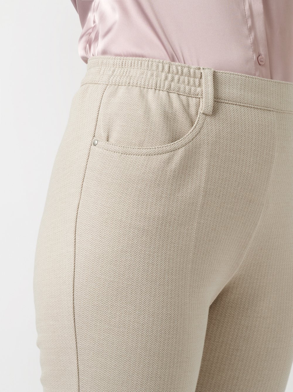 Trousers Scarlet beige detail view Trousers Scarlet beige detail view