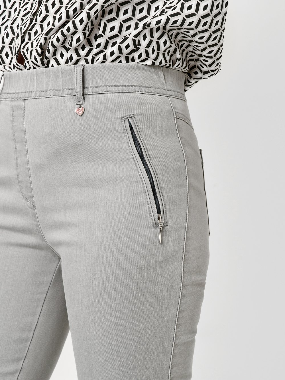 Jeans Alice grey Detailansicht Jeans Alice grey Detailansicht