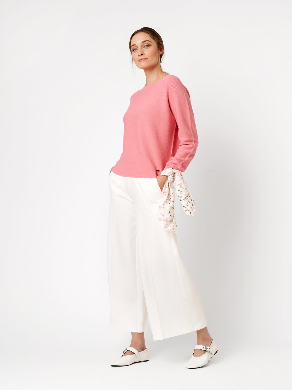 Damenhose Jenny Culotte in offwhite, Culotte aus Jersey, Outfitansicht am Model