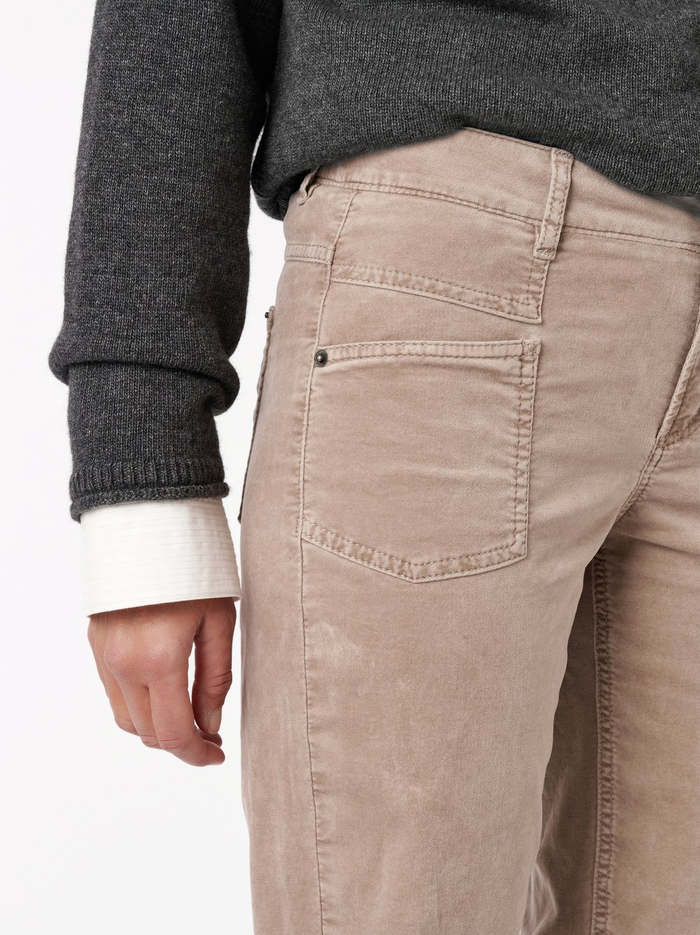 Hose Ella light brown Detailansicht