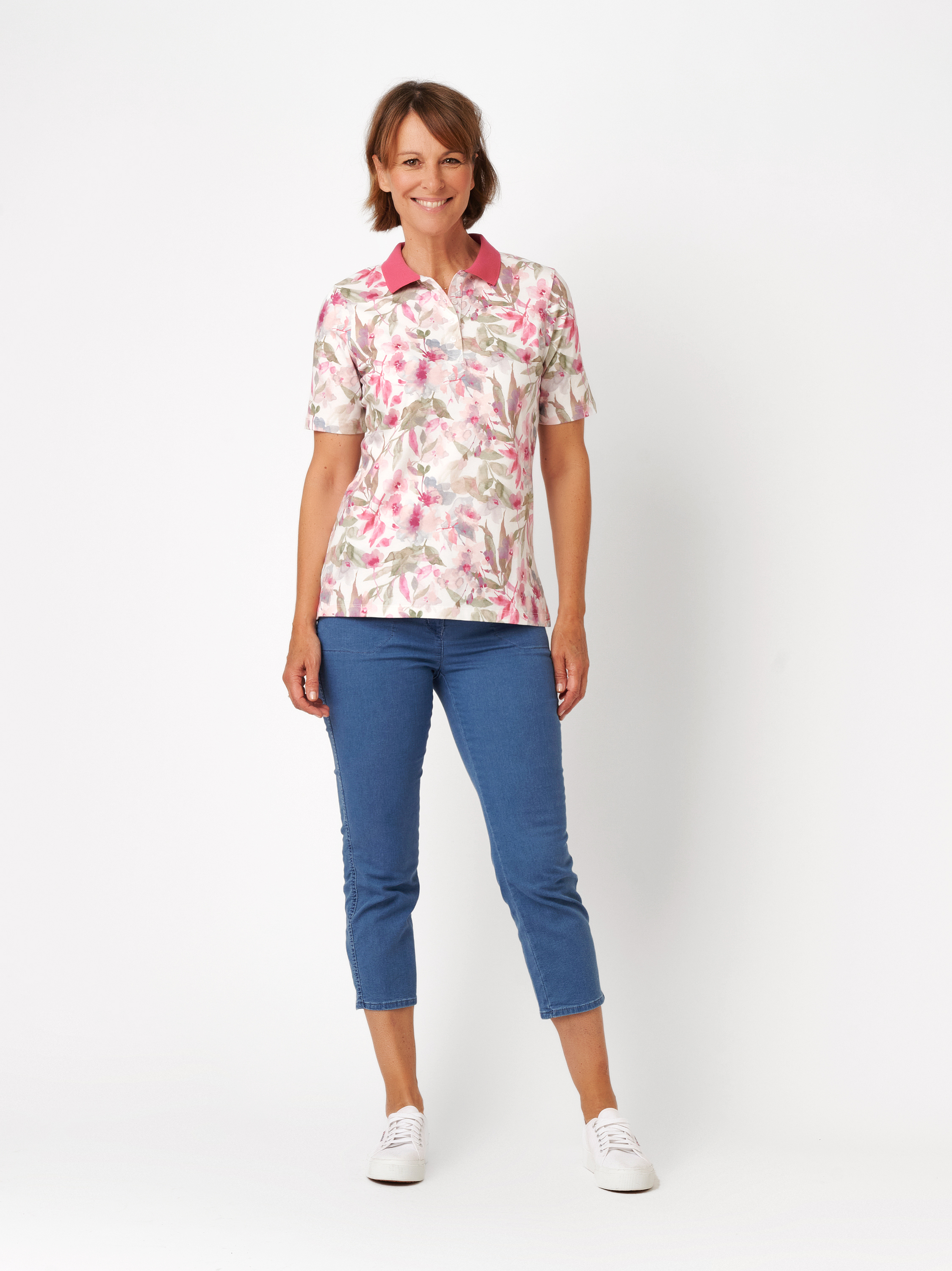 Damenhose Meine beste Freundin 3/4 in blue, 3/4-Hose mit Rahmentaschen, Frontansicht am Model getragen