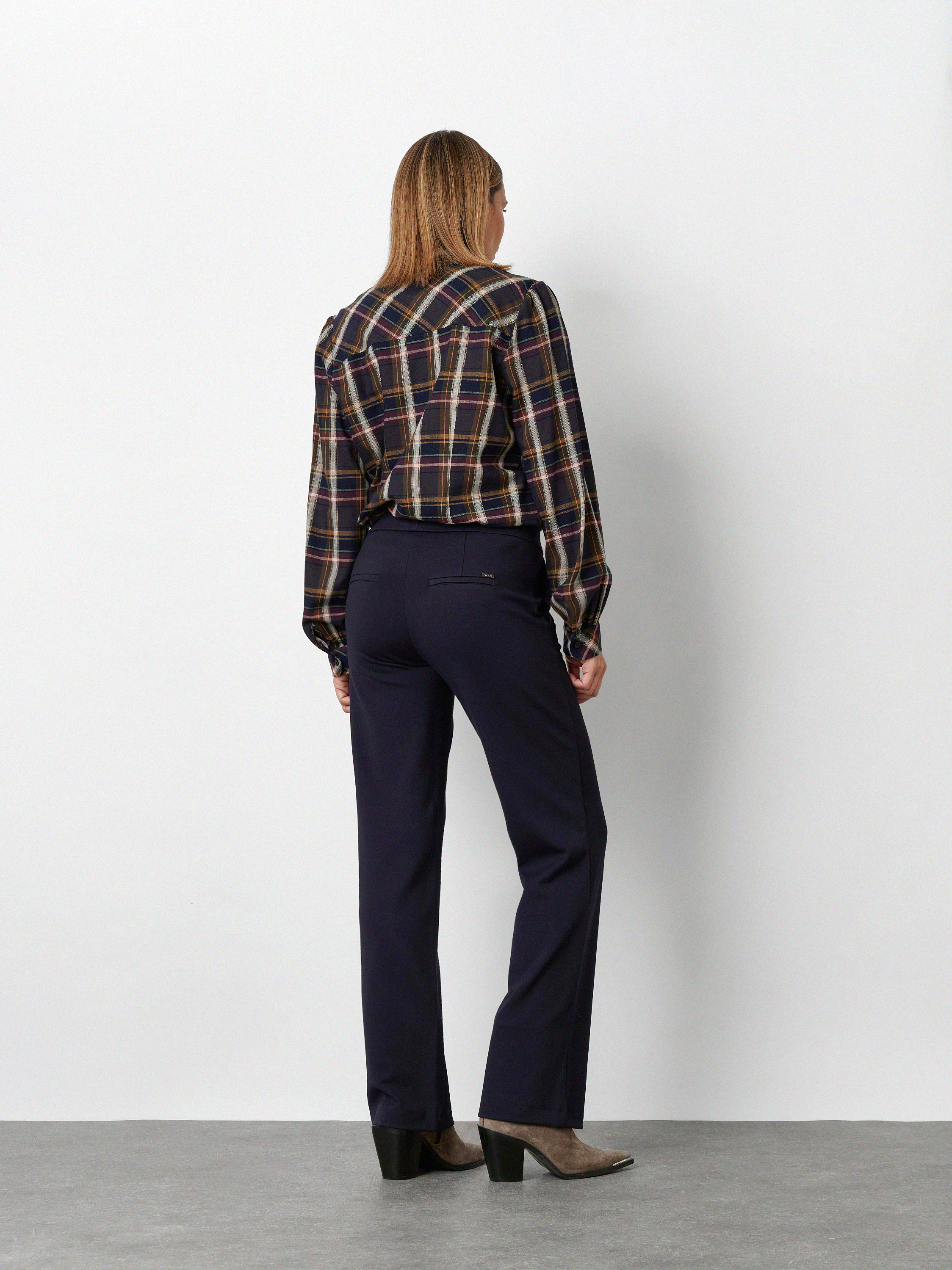 Womens trousers Jenny Wide in Navy, wide-leg jersey trousers, back view worn by model