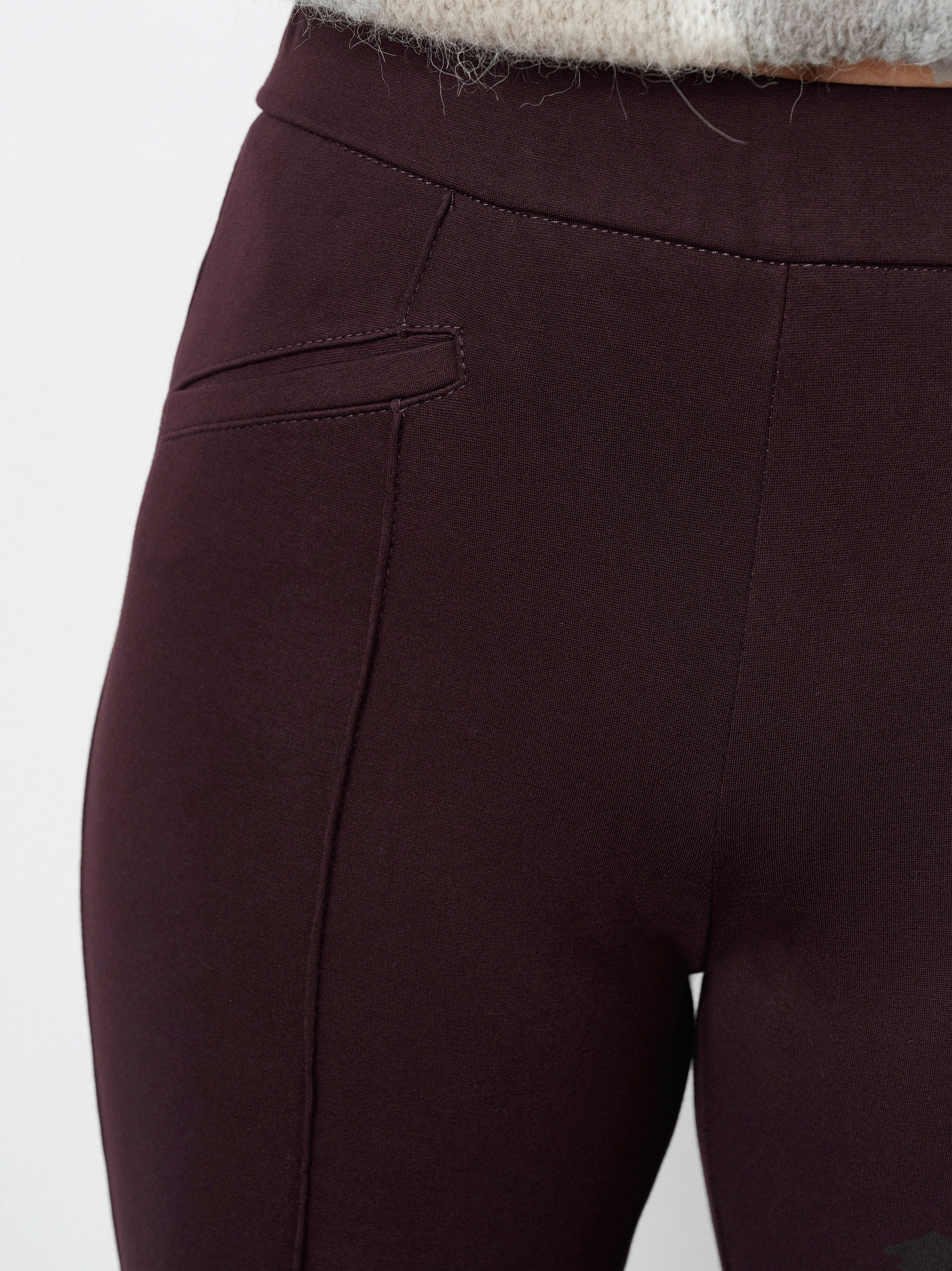 Womens trousers Jenny in Bordeaux, 7/8 flared jersey trousers, detail view