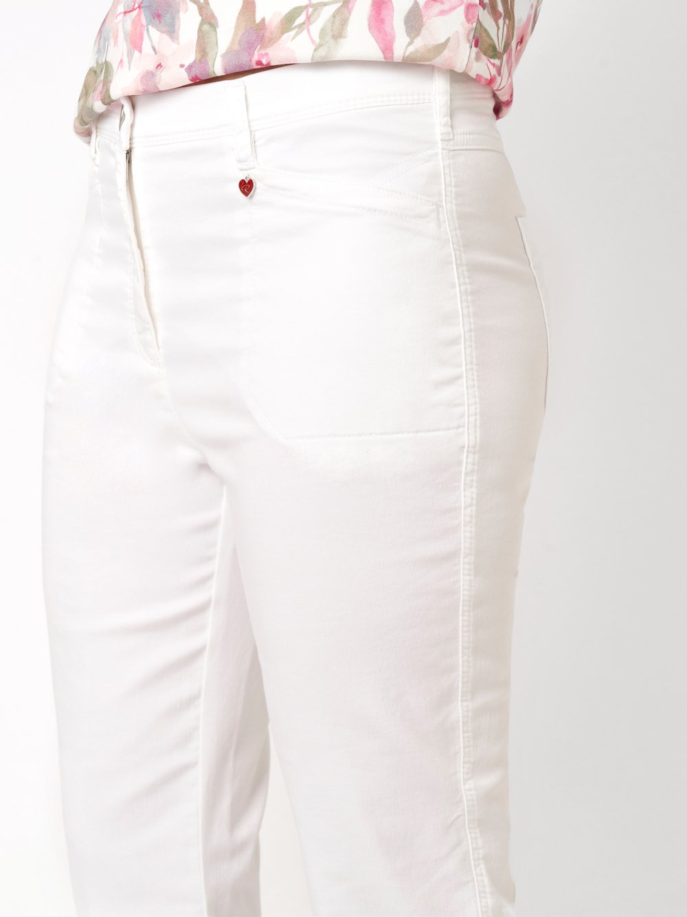 Womens trousers Meine beste Freundin 3/4 in white, cropped trousers with welt pockets, detail view
