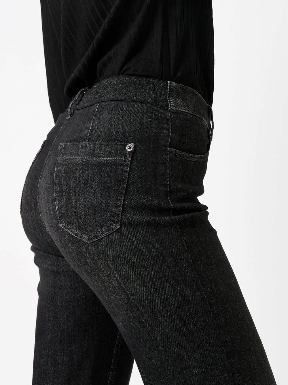 Jeans Jenny dark grey Detailansicht Jeans Jenny dark grey Detailansicht