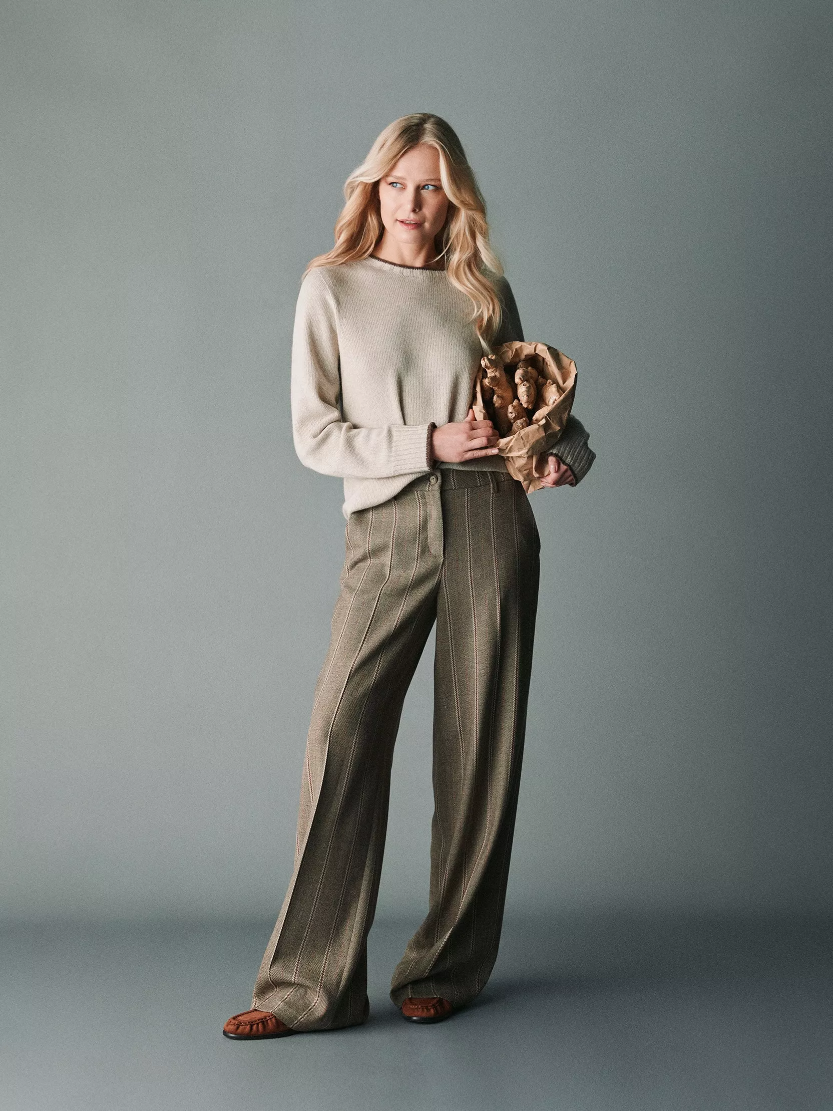 Zwei Silhouetten. Eine Frage: Wide Leg oder Culotte?
#TONIFashion #ModernElegance