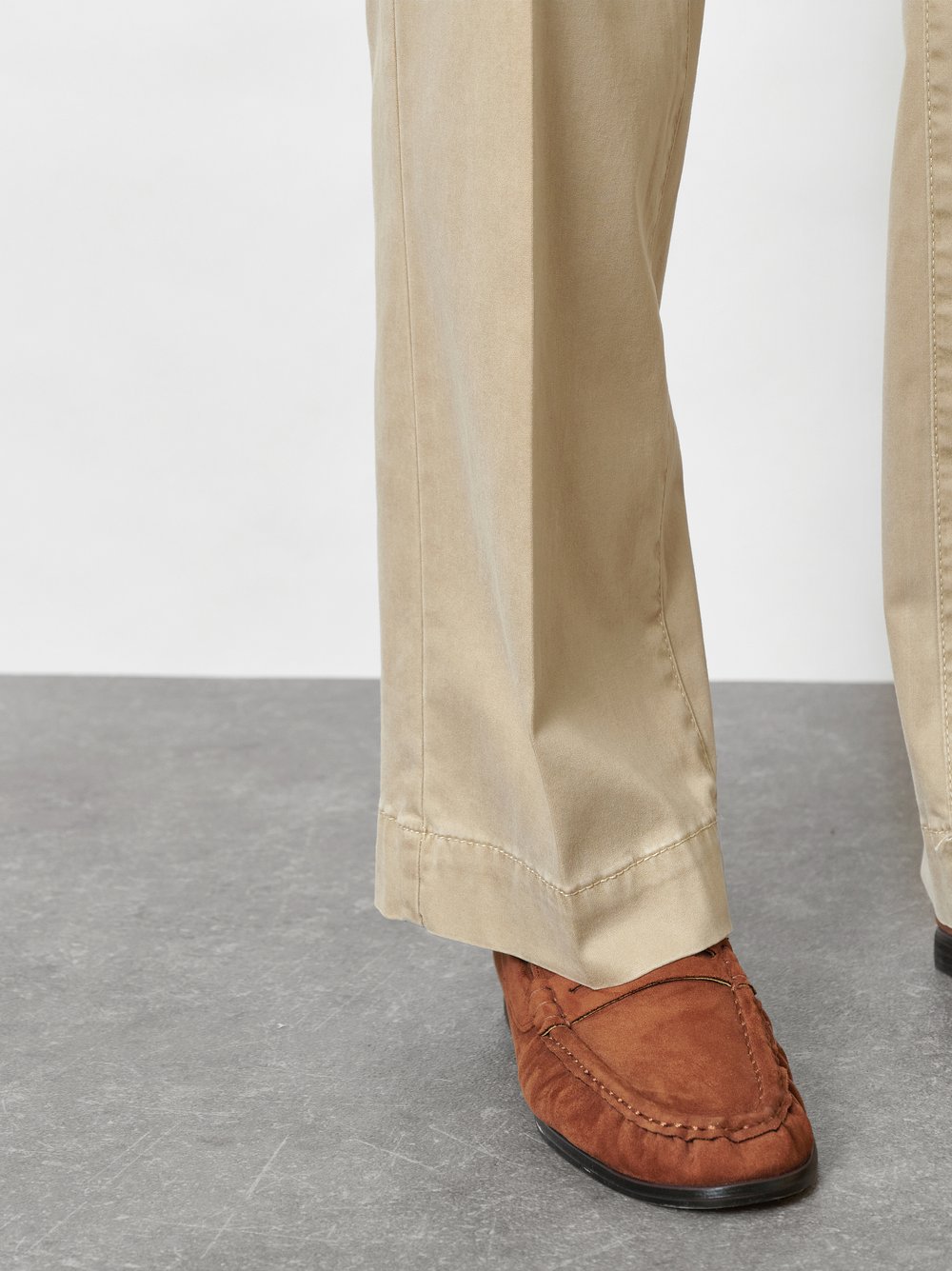 Damenhose Jenny Wide in Sand, wide-Leg Hose aus Baumwollsatin, Detailansicht