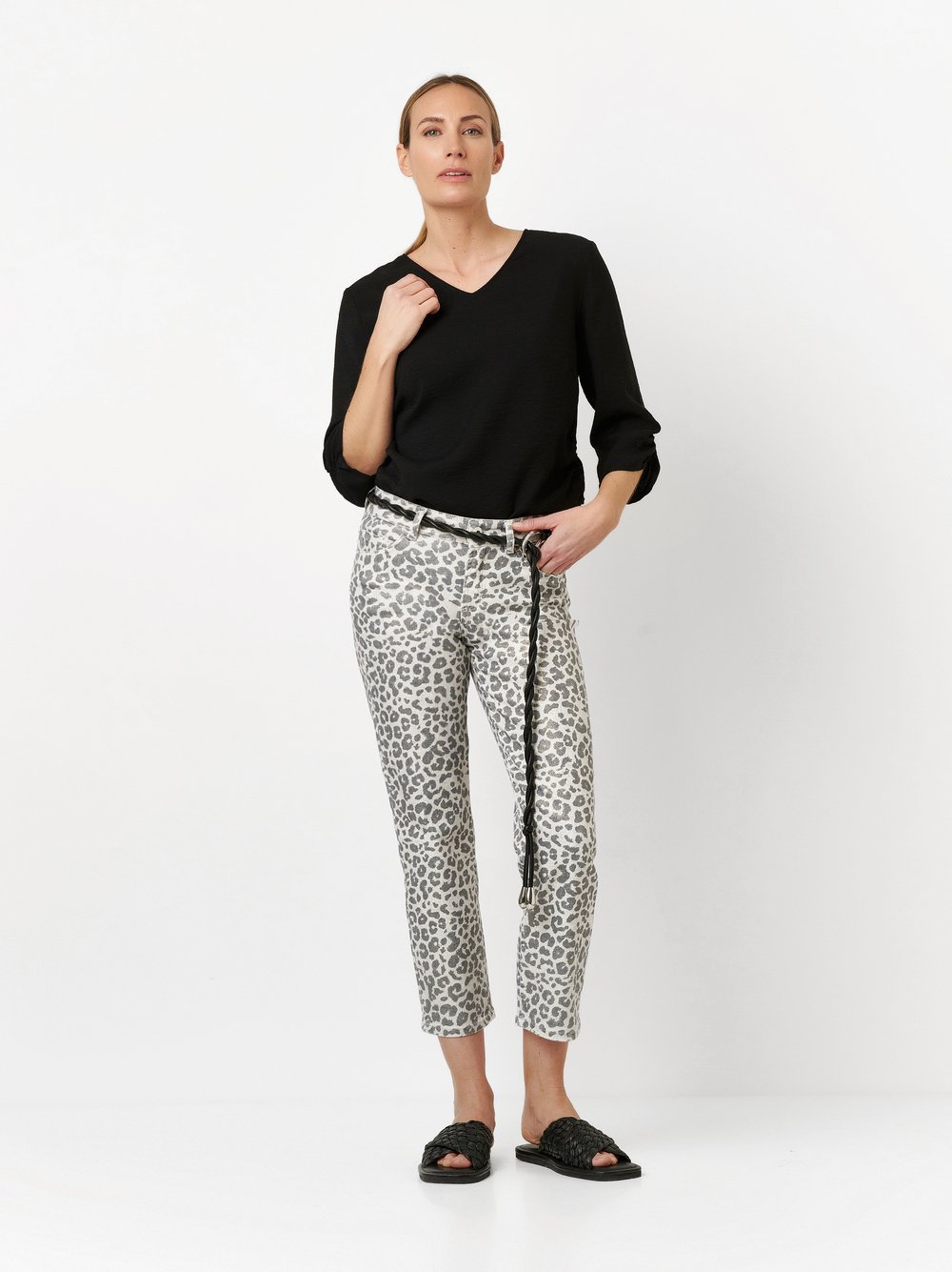 Hose Ella grey Outfitansicht Hose Ella grey Outfitansicht