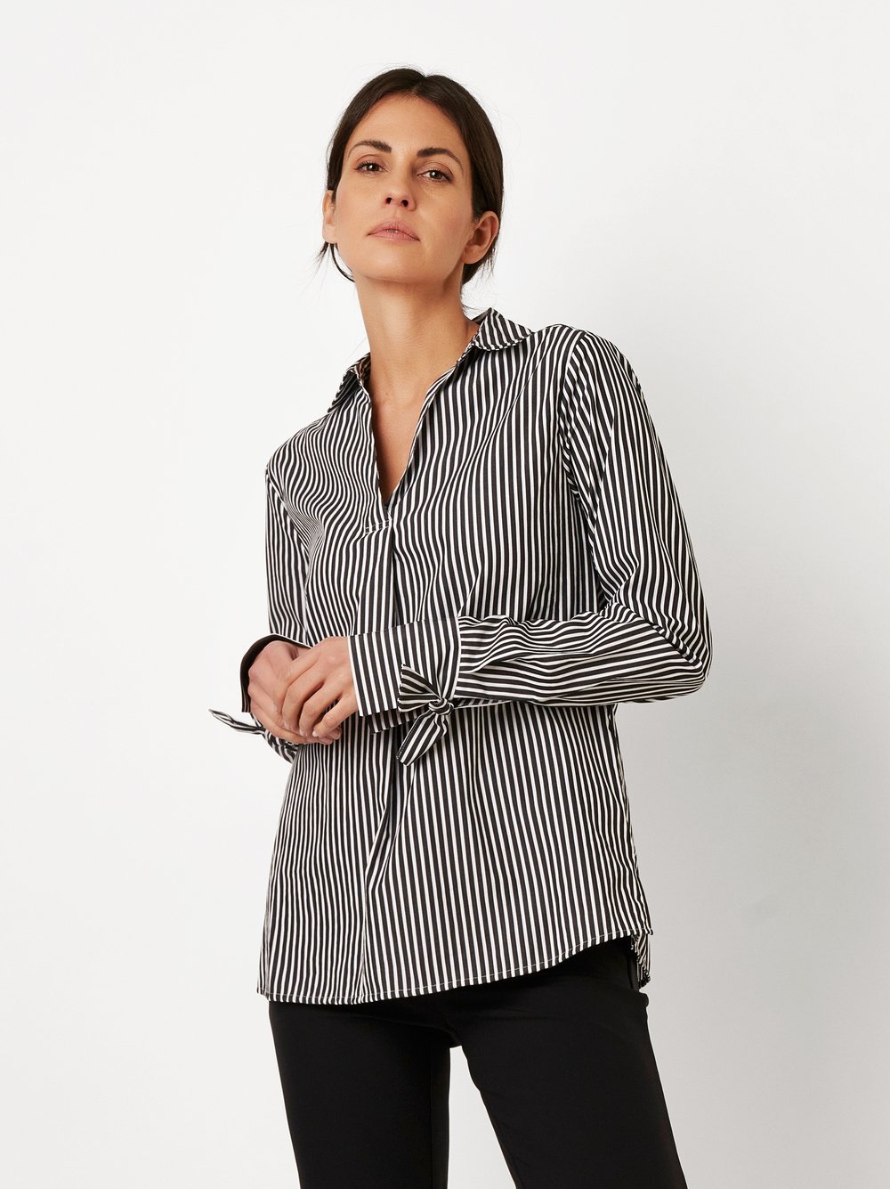 Bluse Celia navy/white Vorderansicht Bluse Celia navy/white Vorderansicht