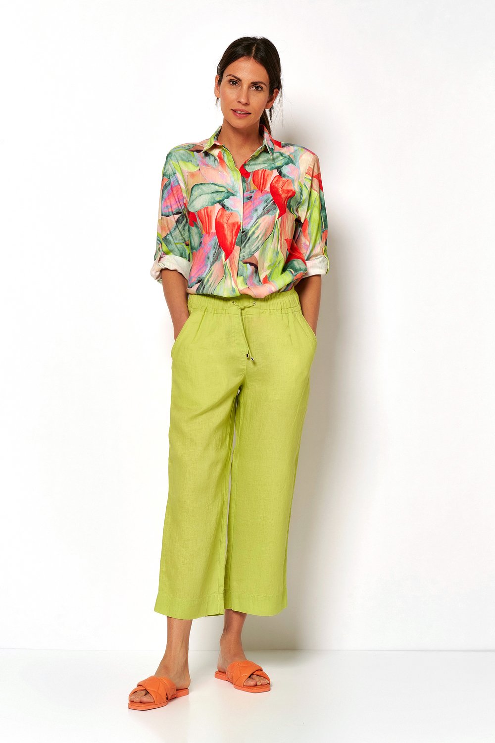 Leger 3/4 linen trousers | Style »Pia« apple