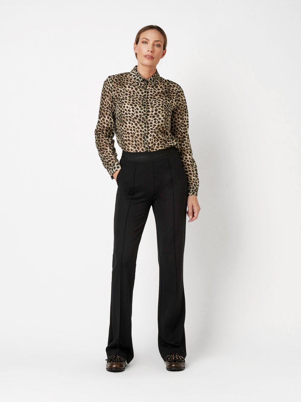 Jeans Jenny black Outfitansicht Jeans Jenny black Outfitansicht