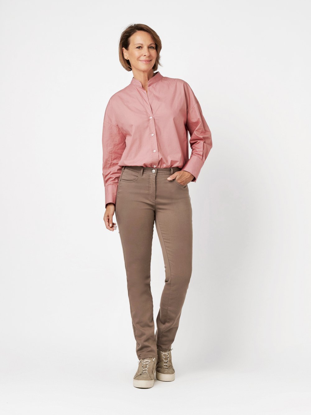 Hose Meine beste Freundin taupe Outfitansicht Hose Meine beste Freundin taupe Outfitansicht