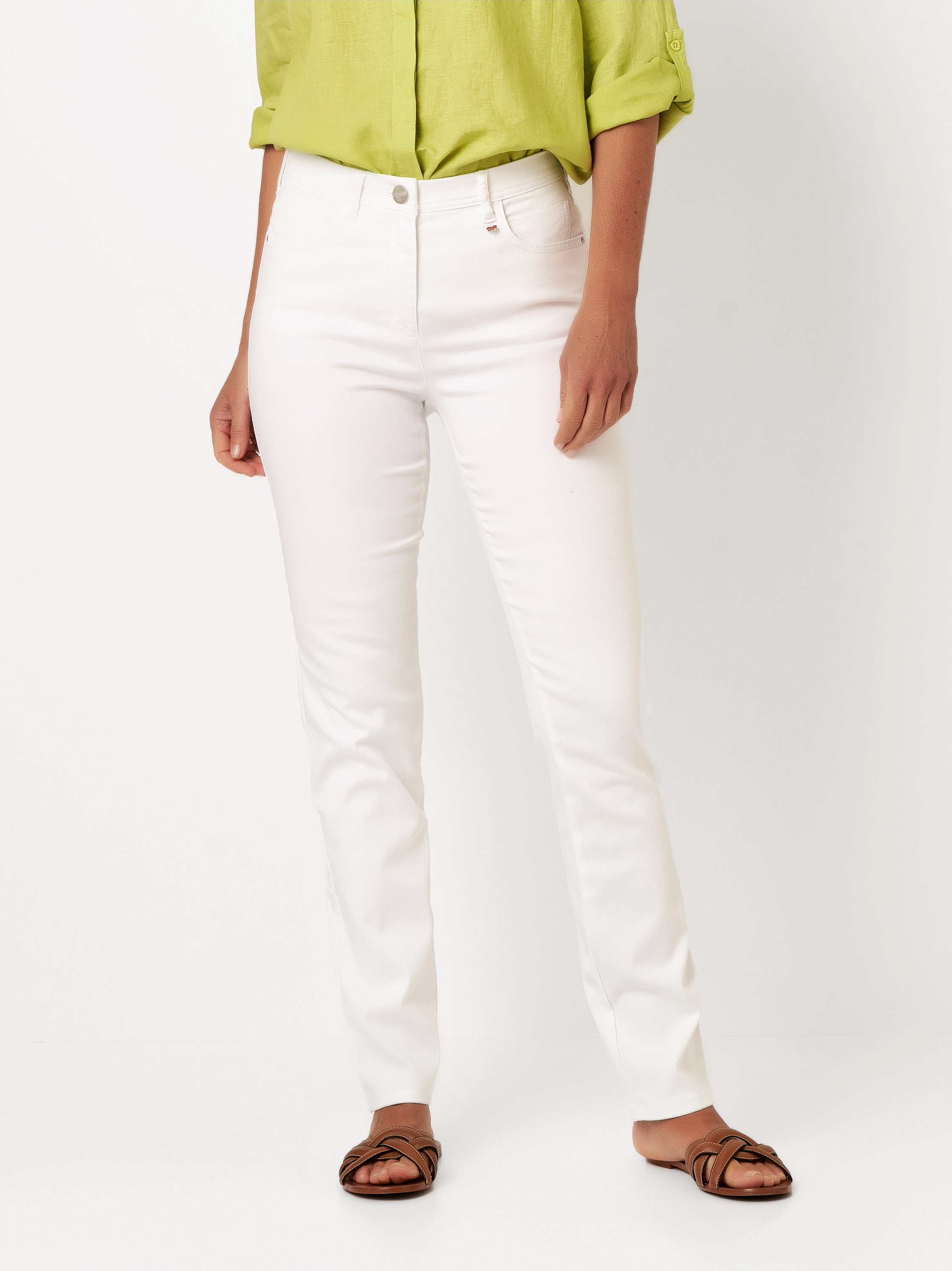 Damenhose Meine beste Freundin Slim in white, Slim-Fit Hose, Outfitansicht am Model