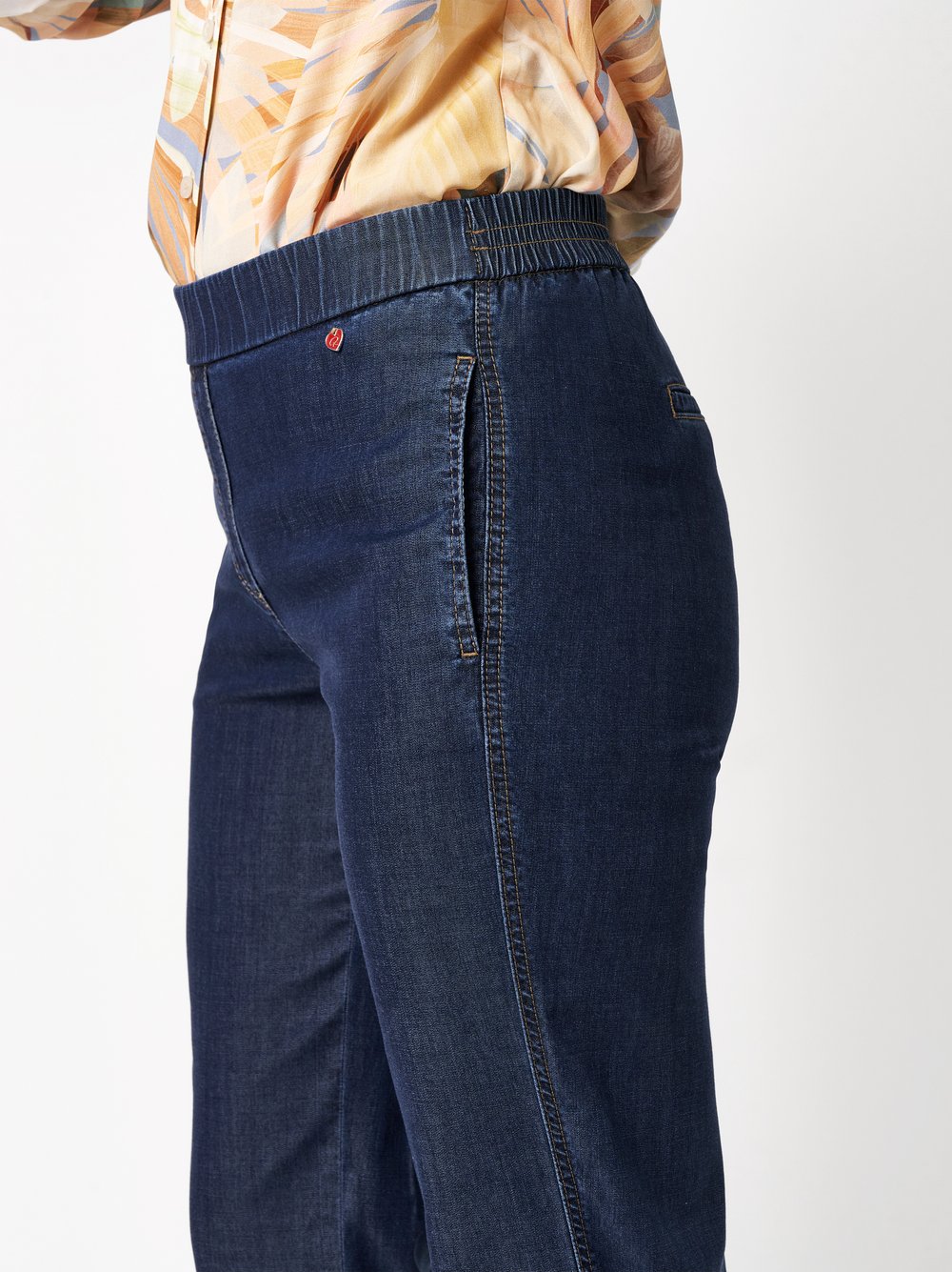 Damenjeans Scarlet Wide in blue, Figurumspielende Sommerjeans, Detailansicht