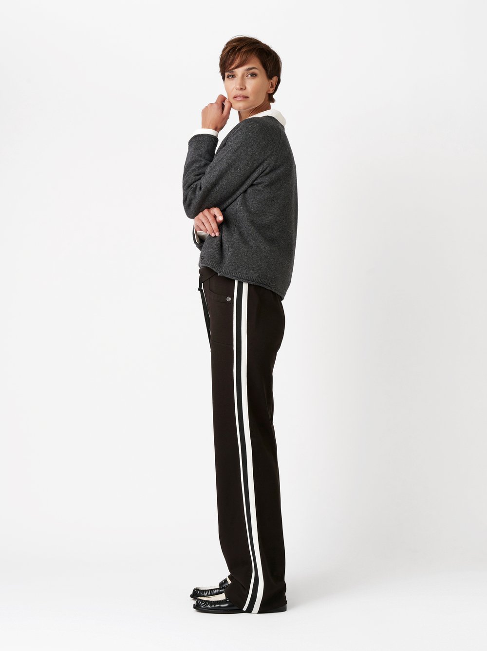 Trousers Sue dark brown outfit view