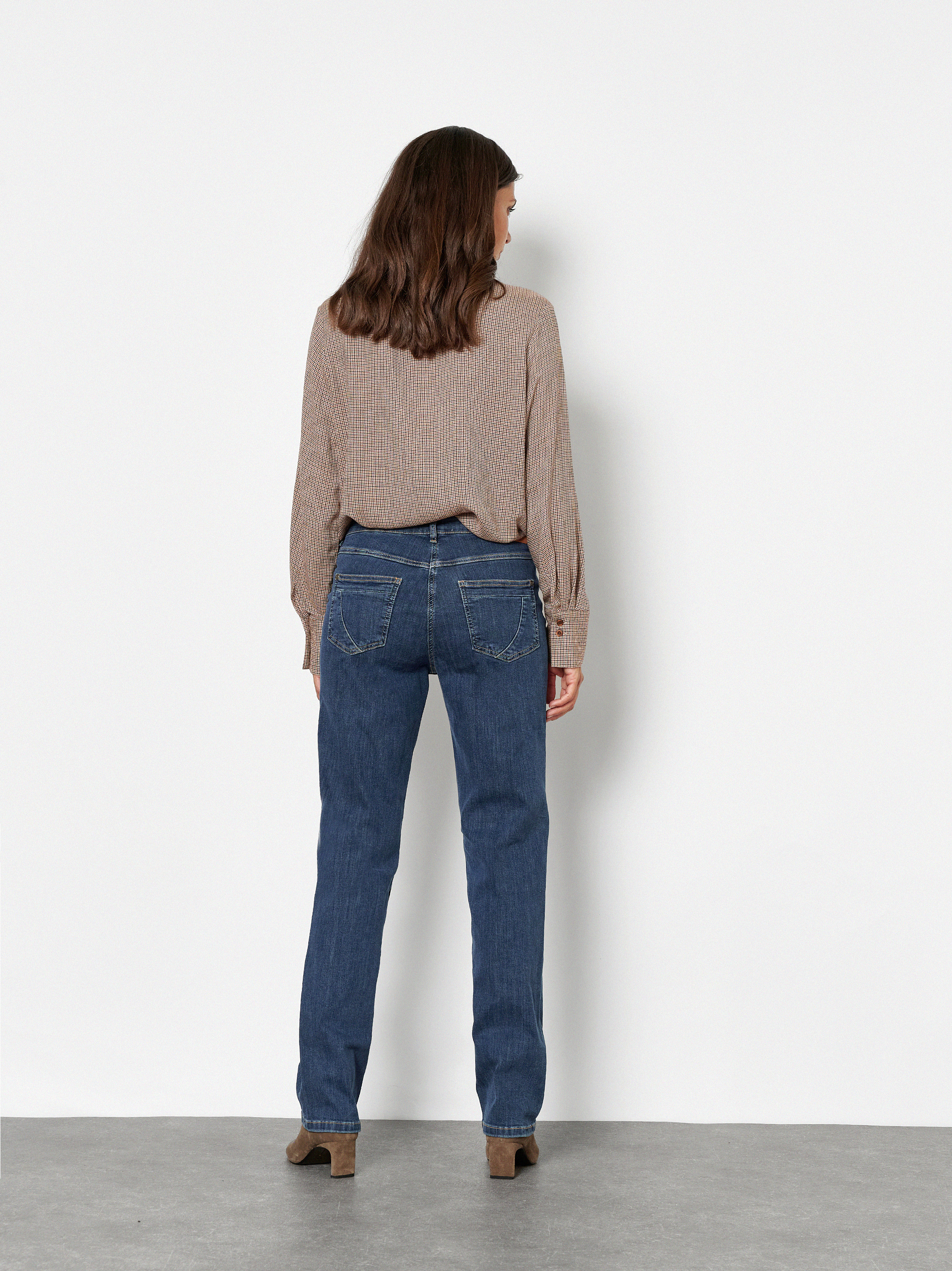Womens jeans Honey in Dark Blue, casual stretch jeans, back view worn by model