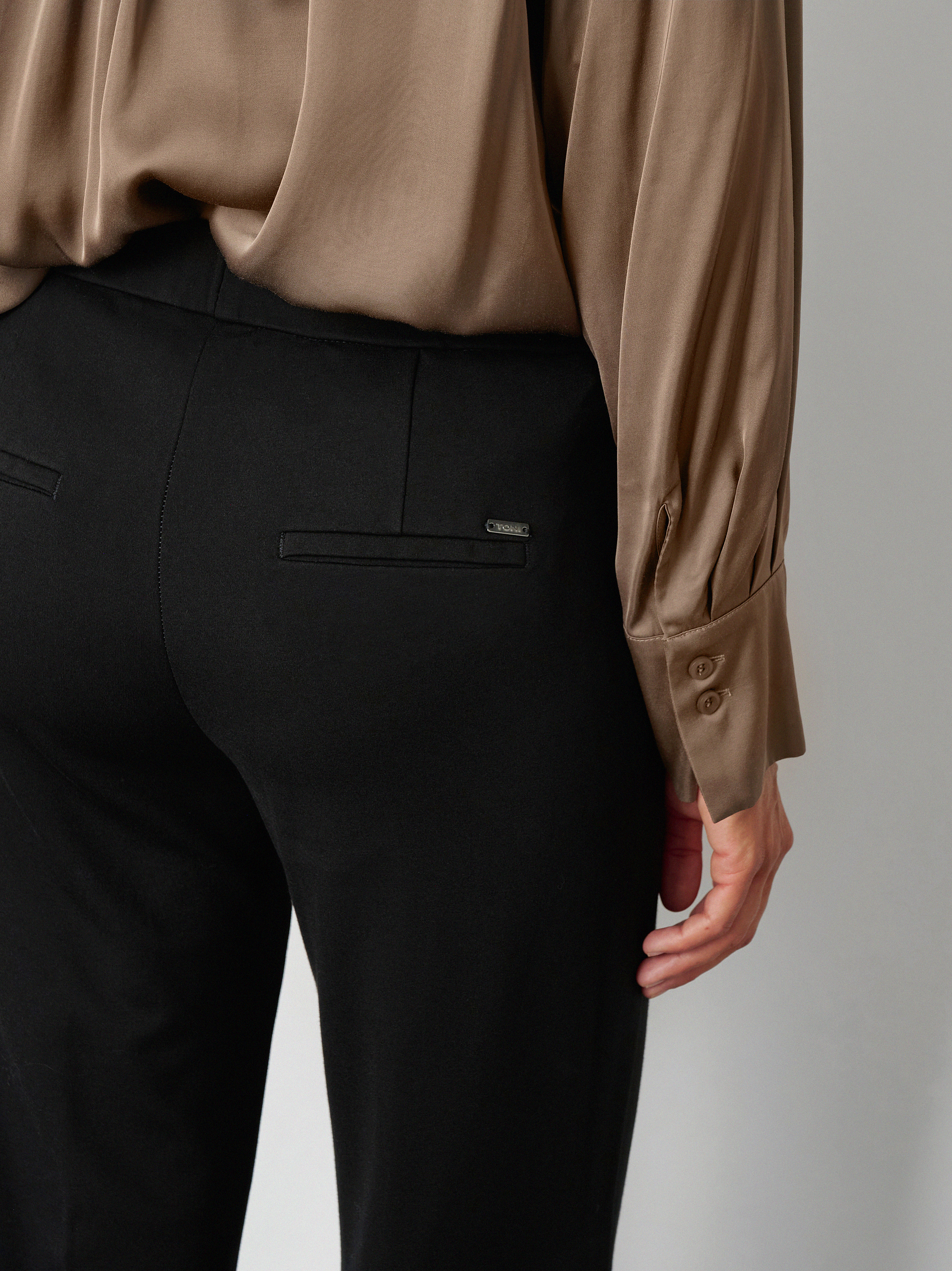 Womens trousers Jenny Wide in Black, wide-leg jersey trousers, detail view