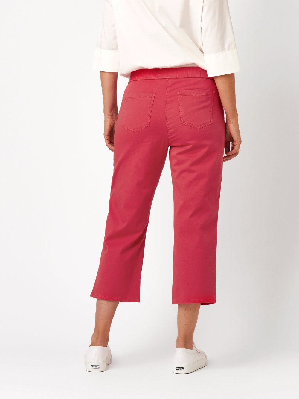 Womens trousers Scarlet 3/4 in pink, relaxed 3/4-length trousers with a pull-on waistba, back view worn by model