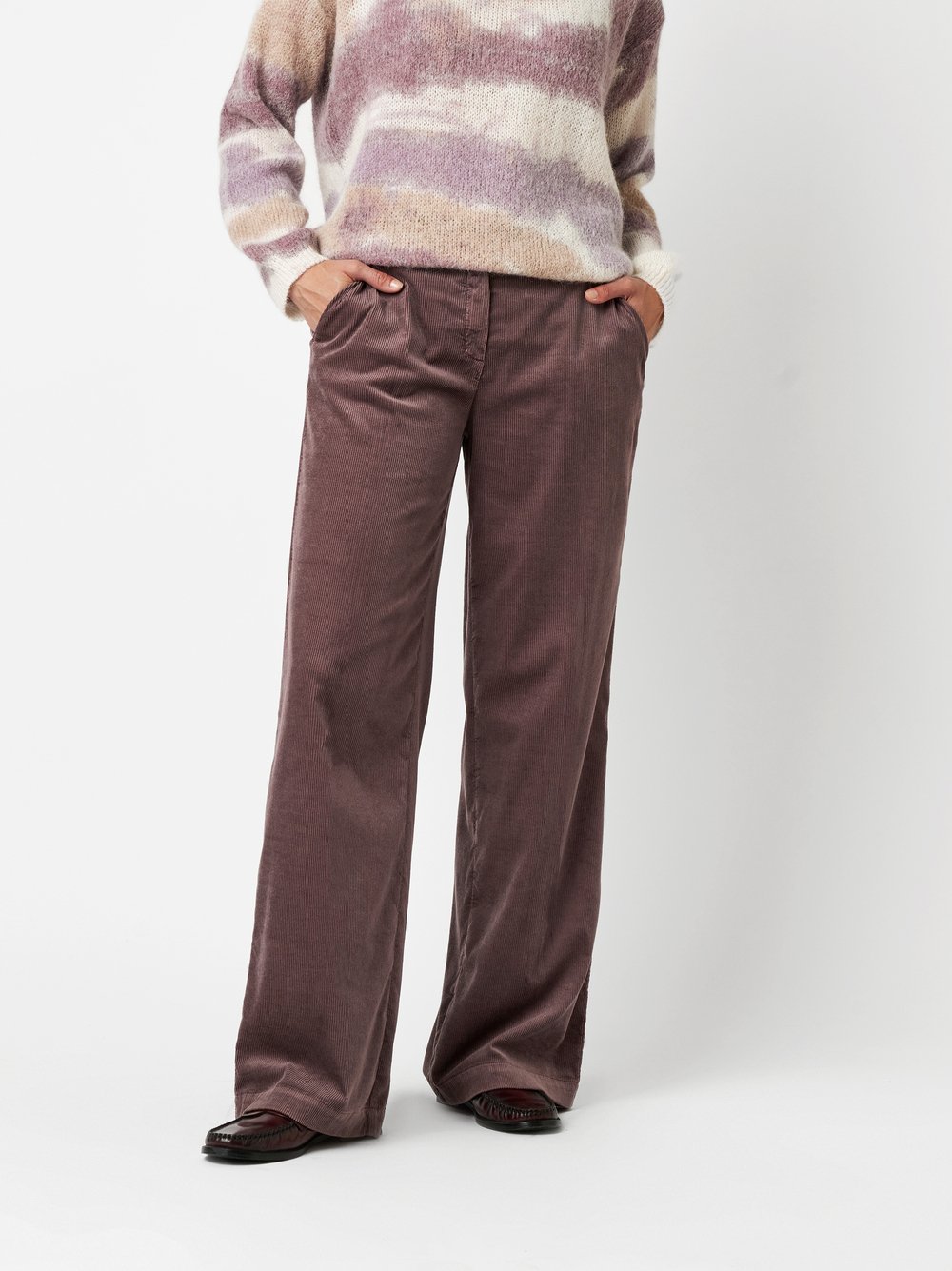 Jeans Luisa mauve Vorderansicht Jeans Luisa mauve Vorderansicht