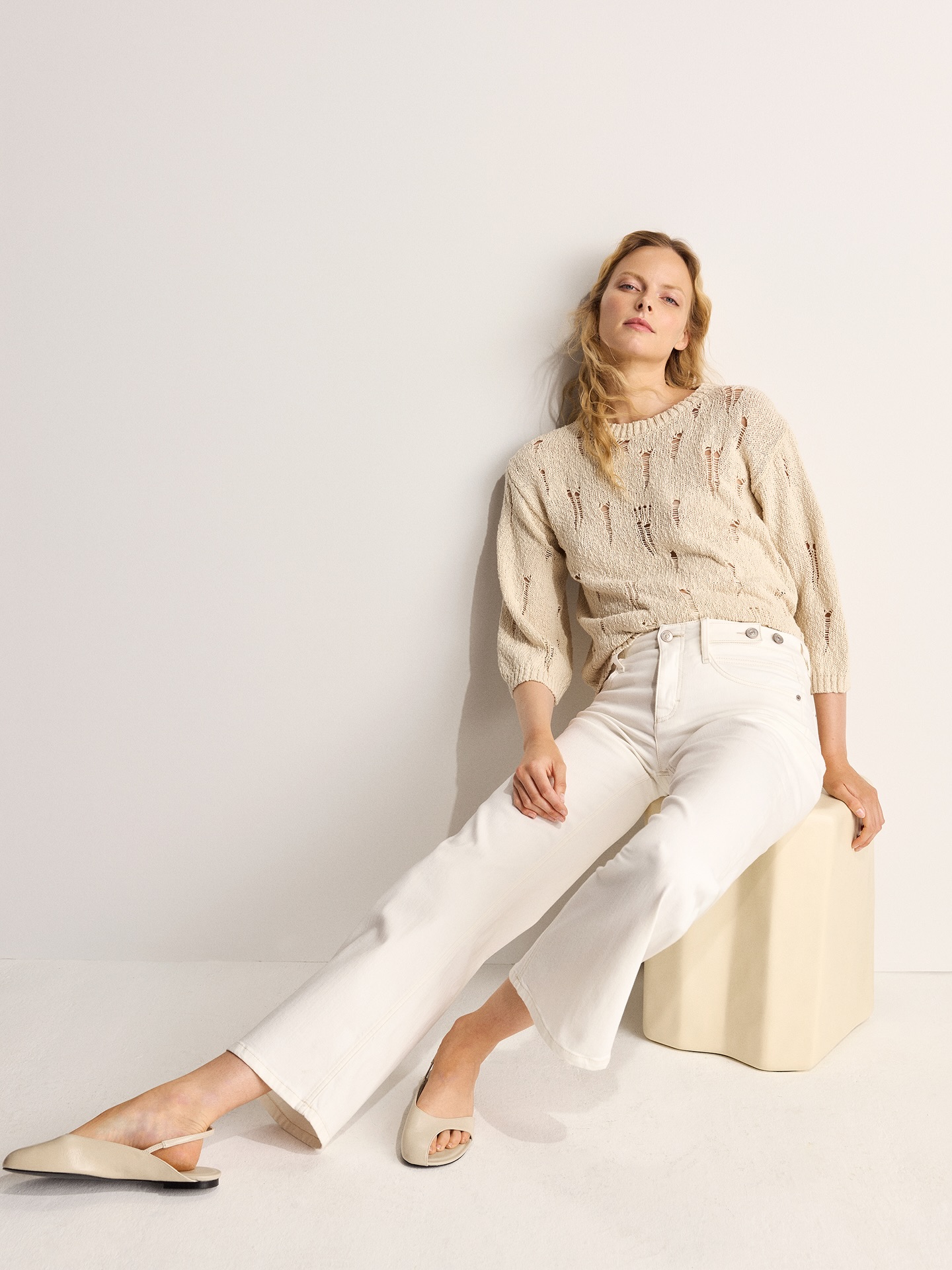 Frühling voraus! Weiße Jeans machen jetzt schon Laune – und dein Outfit im Handumdrehen frischer. Bereit für den ersten Light Look?

#TONIFashion #FreshStart