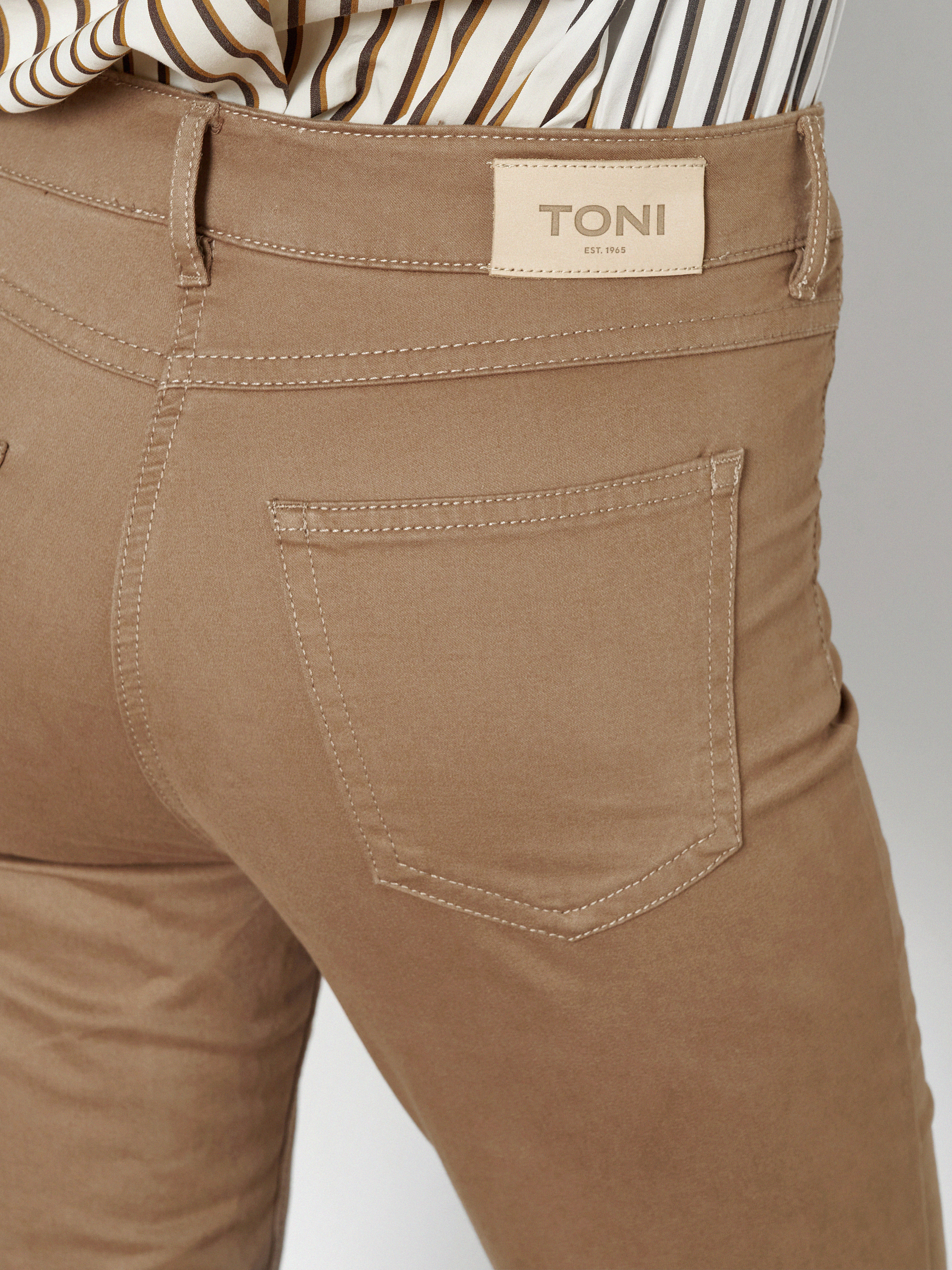 Damenhose Be Loved in Braun, regular-Fit Hose mit Strassdetail, zweite Detailansicht