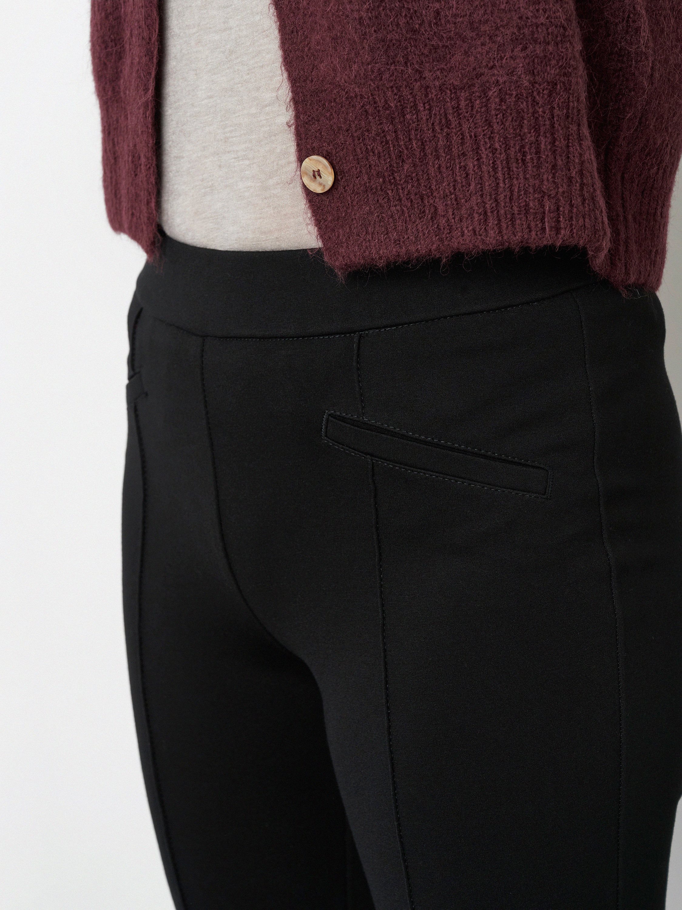 Womens trousers Jenny in Black, 7/8 flared jersey trousers, detail view