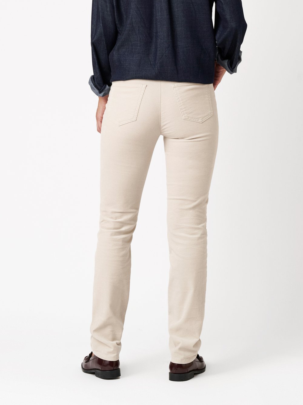 Hose be loved light beige Rueckansicht Hose be loved light beige Rueckansicht