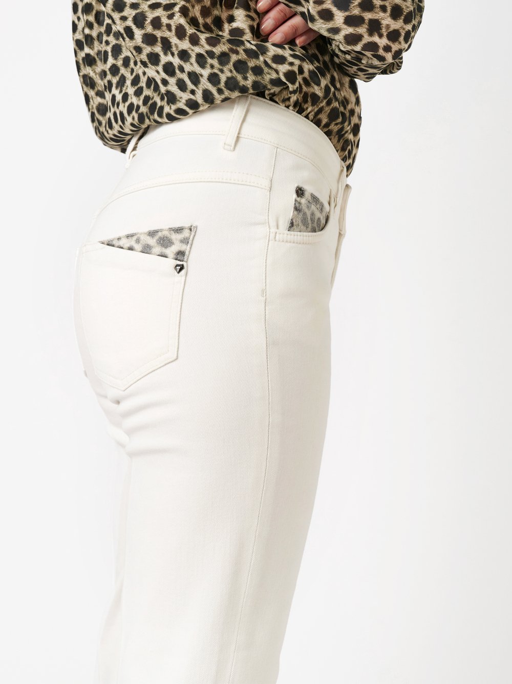 Jeans Ella offwhite Detailansicht Jeans Ella offwhite Detailansicht