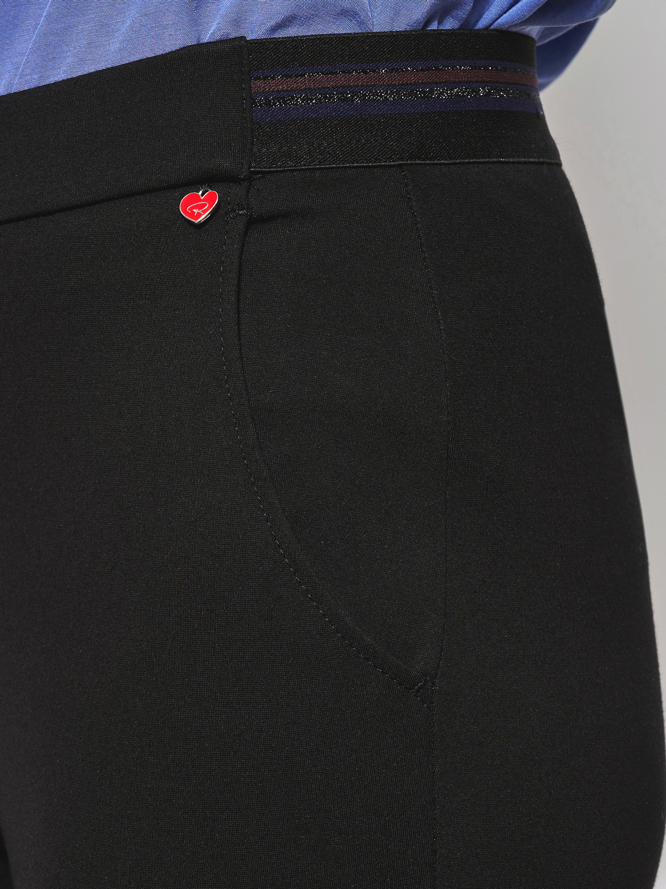 Trousers Alice black detail view Trousers Alice black detail view