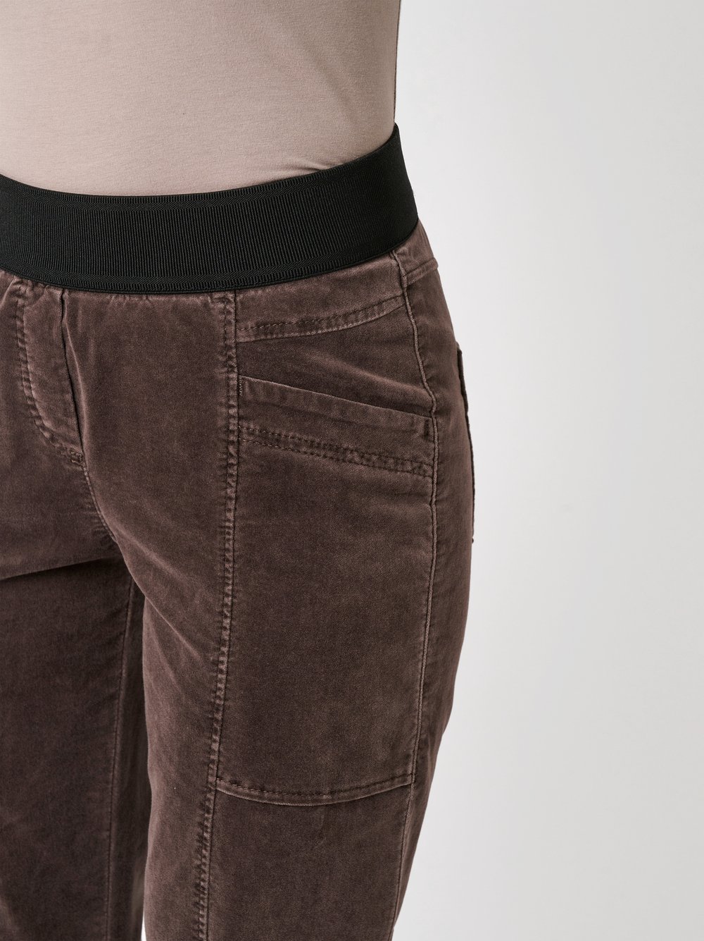 Hose Sue dark brown Detailansicht