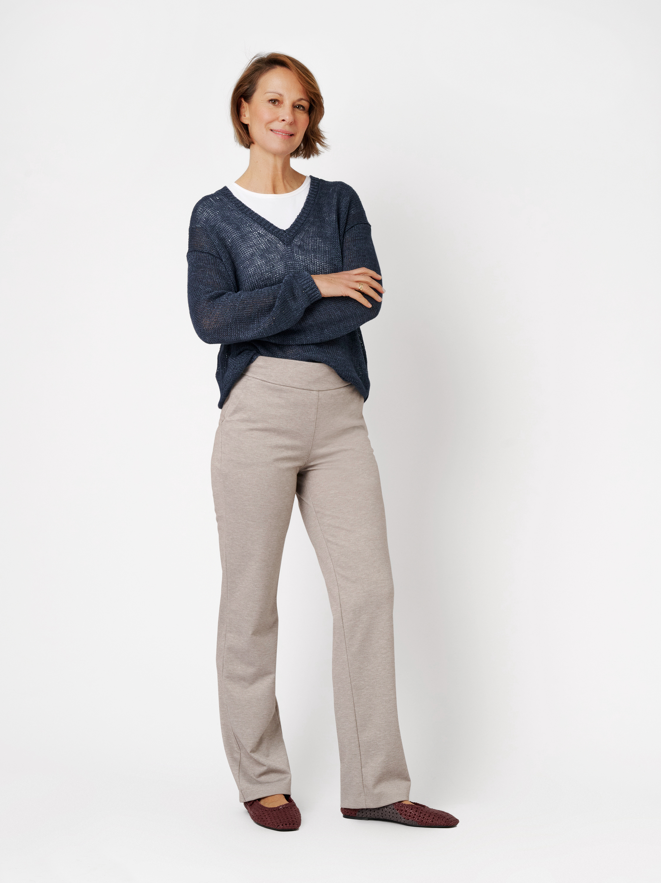 Damenhose Scarlet Wide in light brown, Entspannte Jerseyhose, Outfitansicht am Model