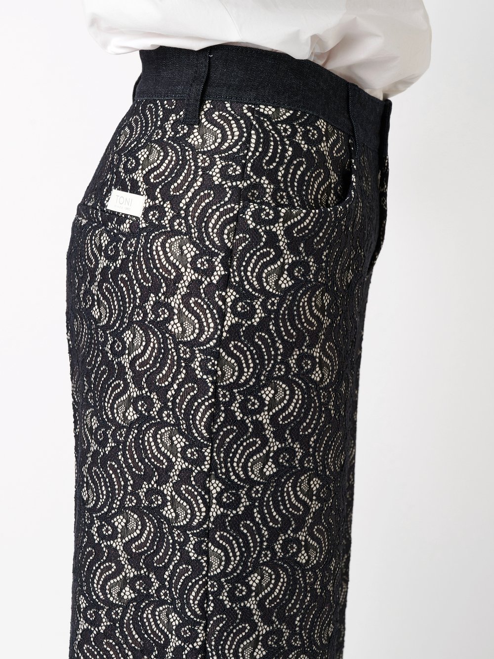 Hose Ella black navy Detailansicht