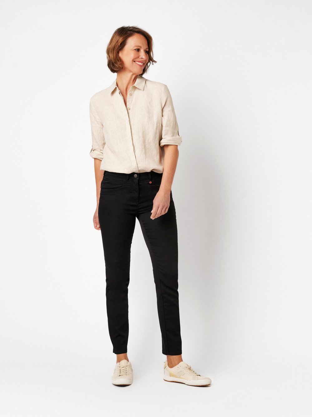 Damenhose Meine beste Freundin 7/8 in black, Sommerliche 7/8-Hose, Outfitansicht am Model